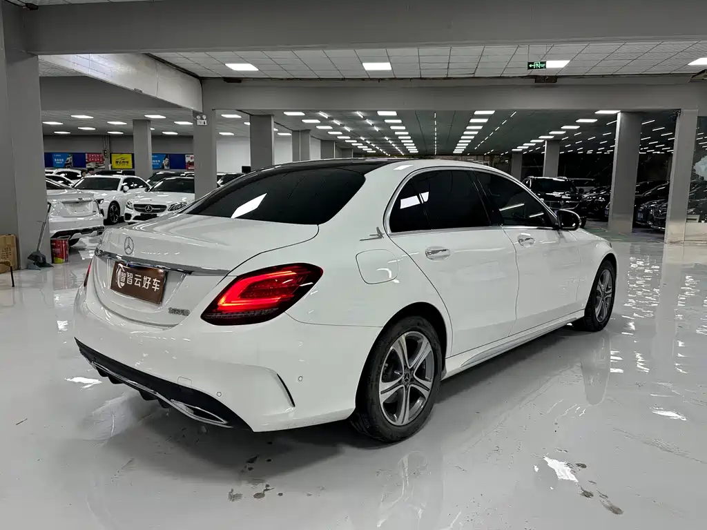 Mercedes-Benz C-Class 2021 — фото 9
