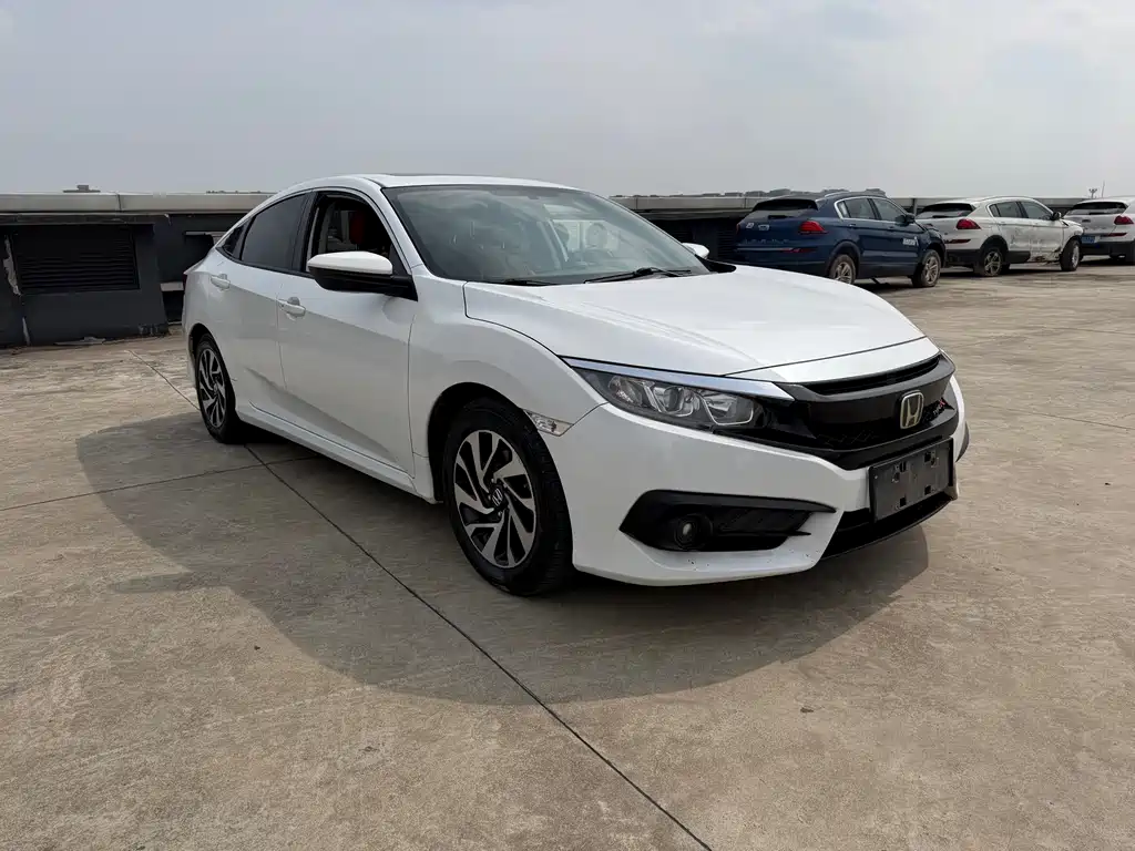 Honda Civic 2018 — фото 3