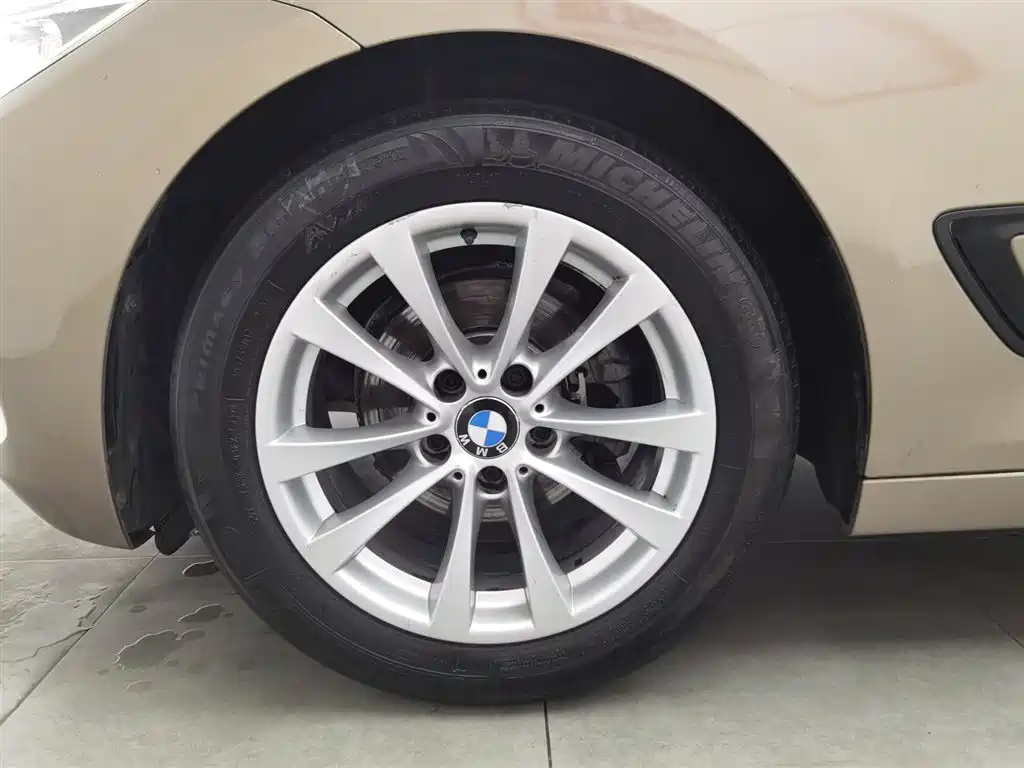 BMW 3 Series GT 2016 — фото 17