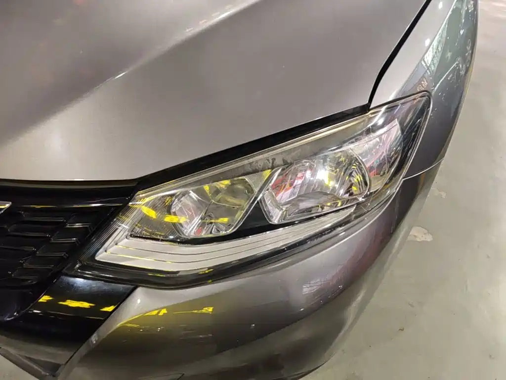 Nissan Tiida 2017 — фото 24