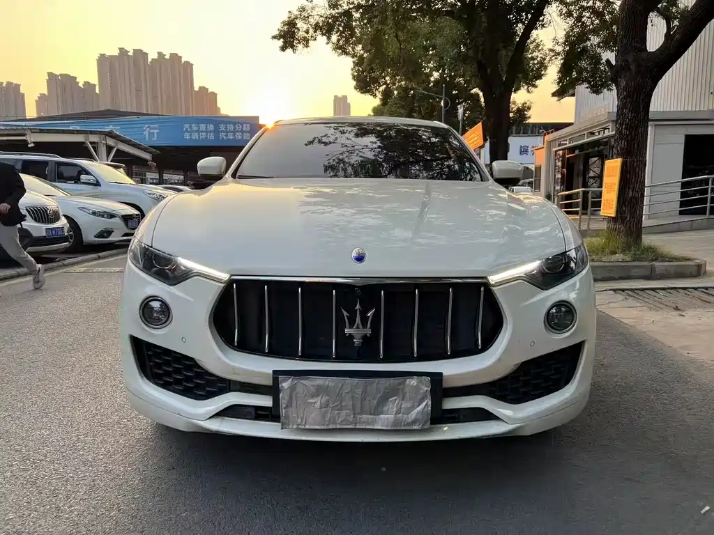 Maserati Levante 2017 — фото 2