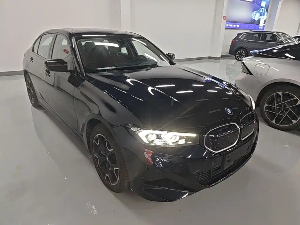 BMW i3 2024
