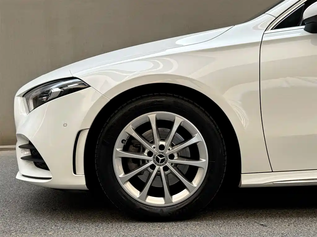 Mercedes-Benz A-Class 2021 — фото 6