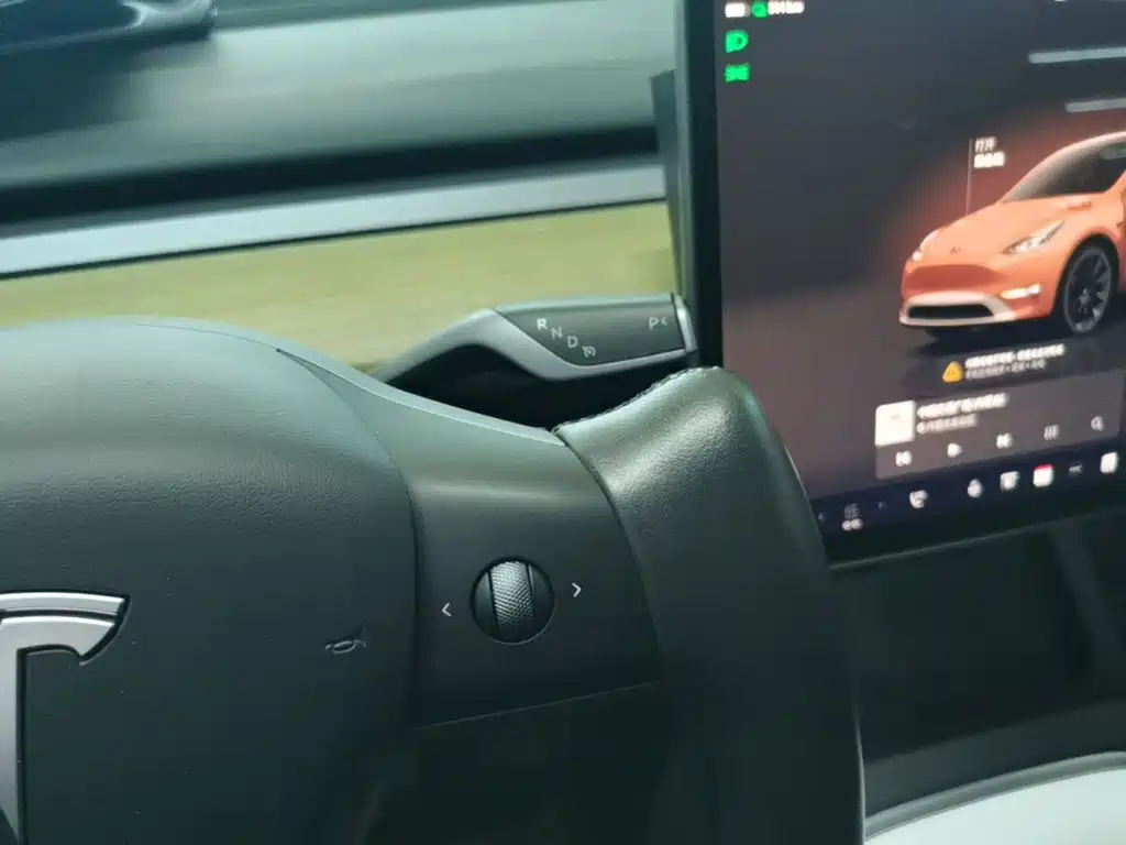 Tesla Model Y 2023 — фото 14