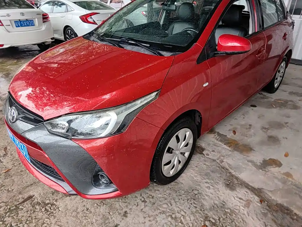 Toyota Yaris L 2016 — фото 24