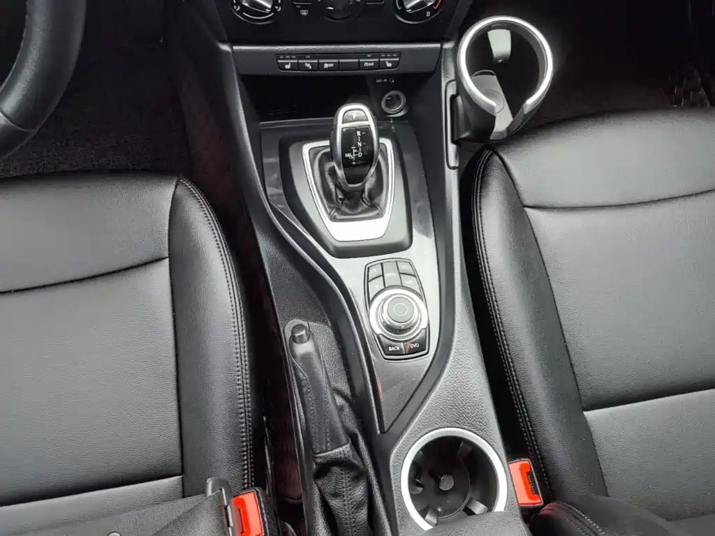 BMW X1 2015 — фото 14