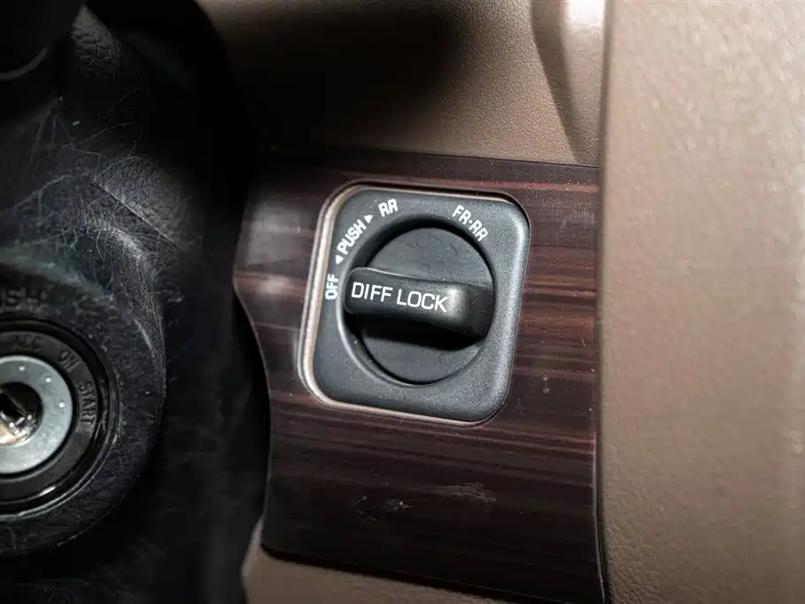 Toyota Land Cruiser 2024 — фото 13