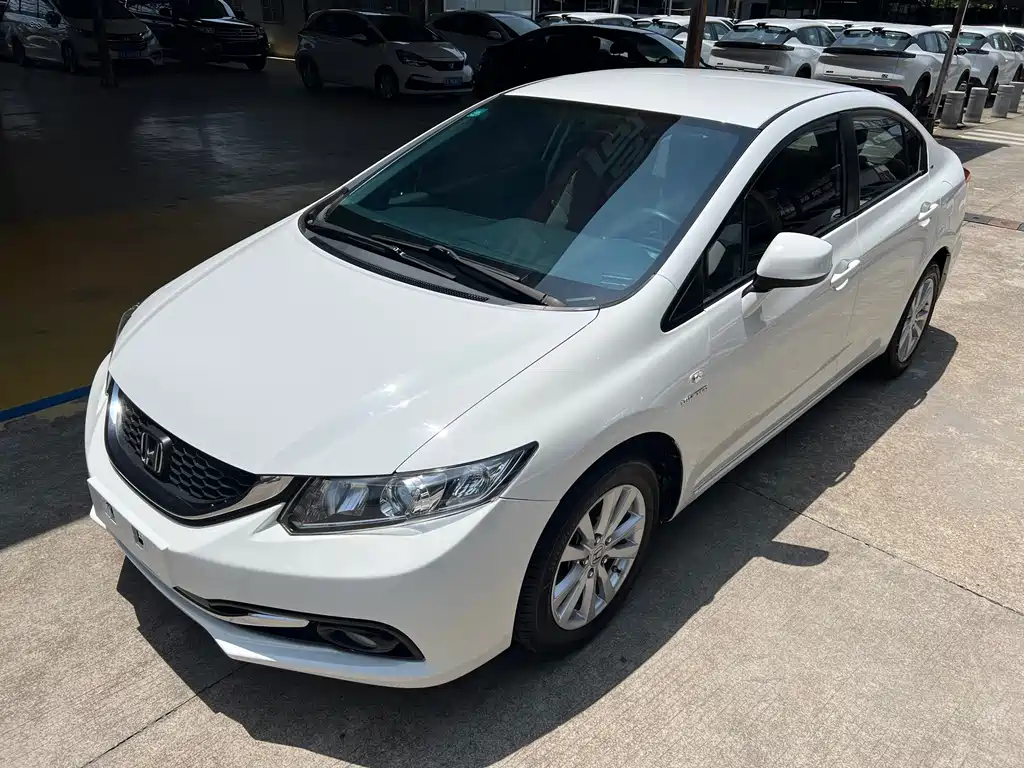 Honda Civic 2015 — фото 1