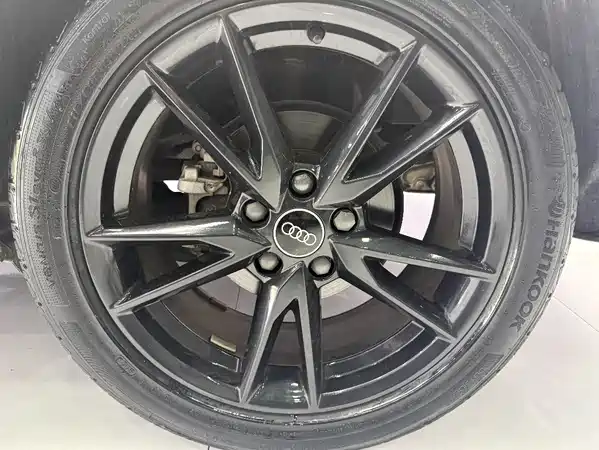 Audi Q2L 2023