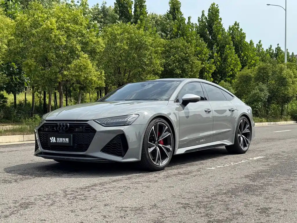 Audi RS 7 2021 — фото 1