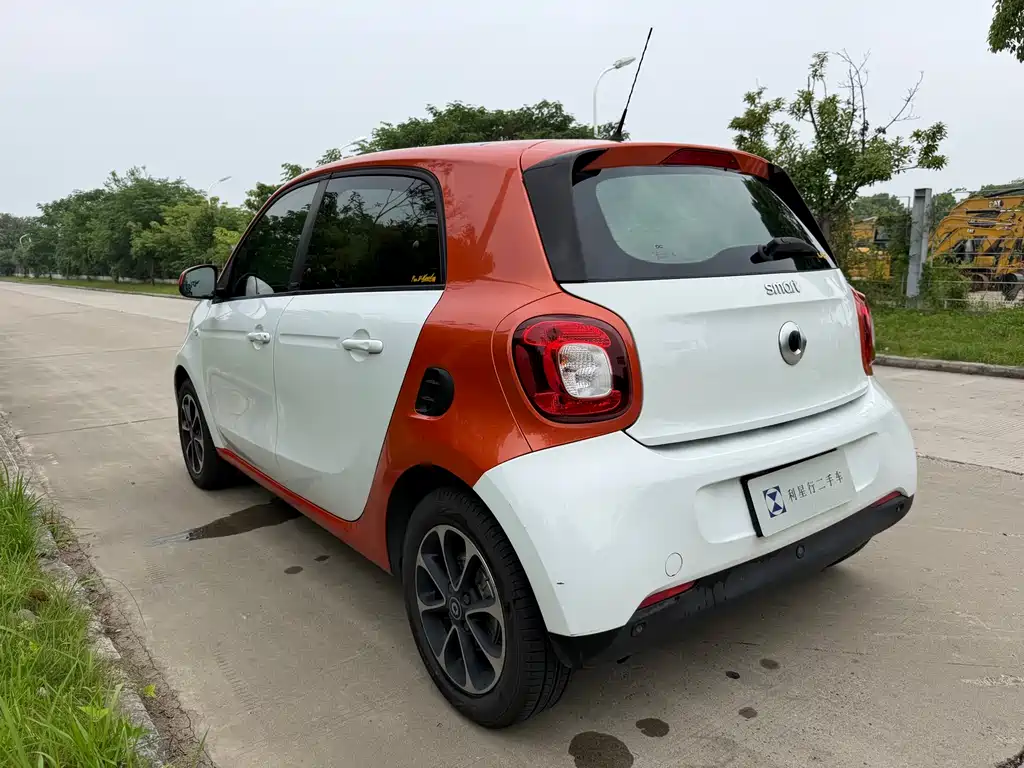 smart Forfour 2017 — фото 17