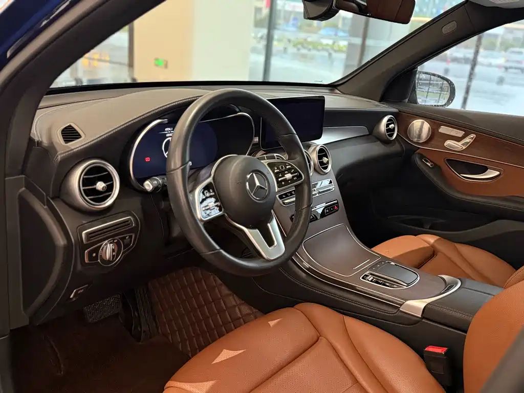 Mercedes-Benz GLC 2021 — фото 11