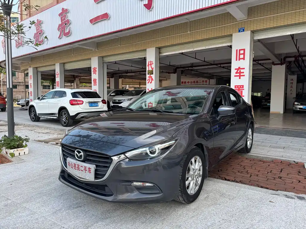 Mazda 3 Axela 2019 — фото 2
