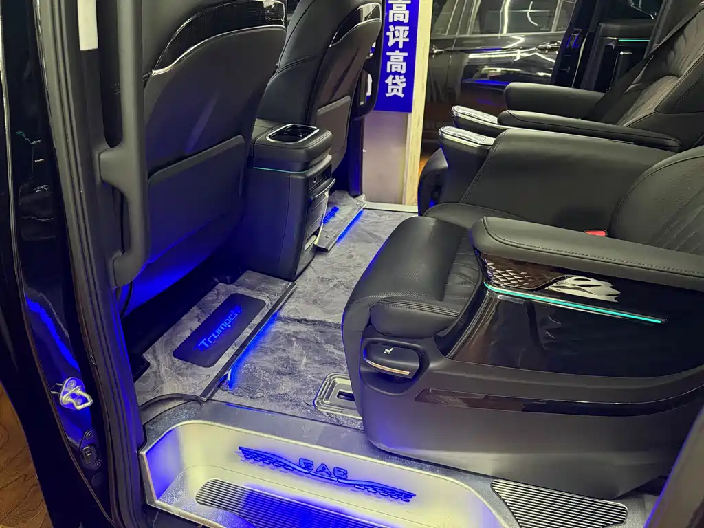 GAC Motor Trumpchi M8 2024 — фото 19