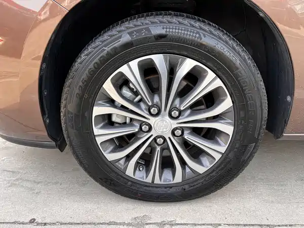 Buick GL8 2020