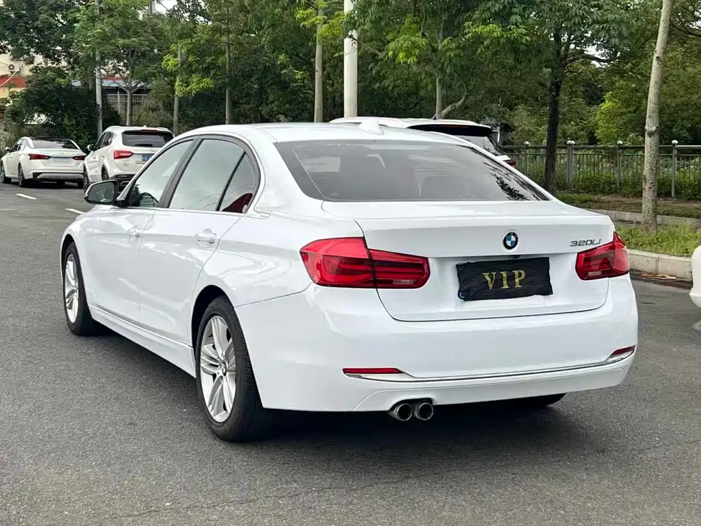 BMW 3 Series 2017