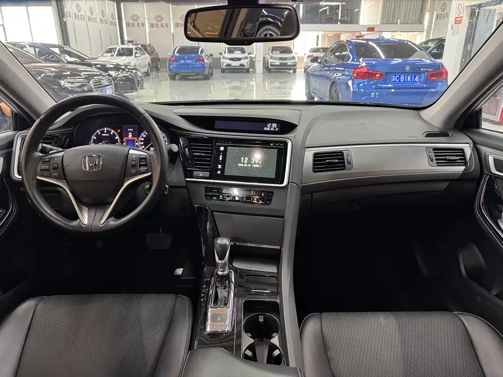 Honda Spirior 2016 — фото 14