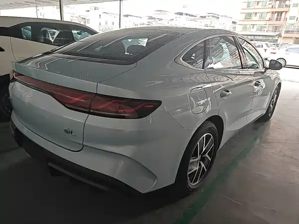 BYD Qin L 2024