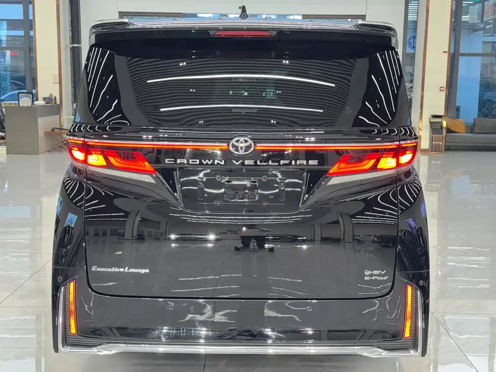 Toyota Vellfire 2024 — фото 14