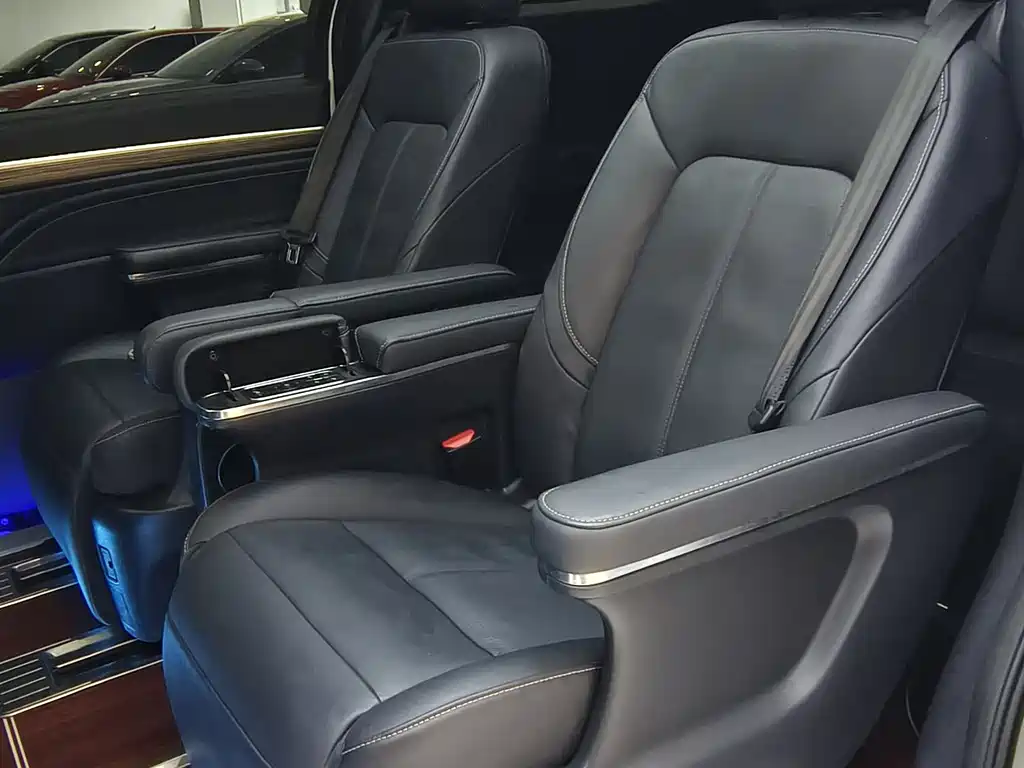 GAC Motor Trumpchi M8 2022 — фото 10