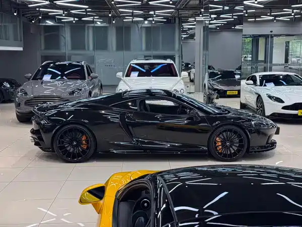 McLaren GT 2022