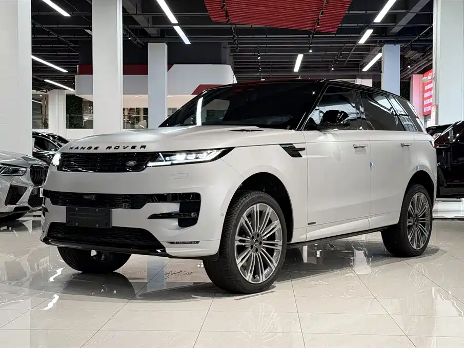 Land Rover Sport 2025 — фото 1