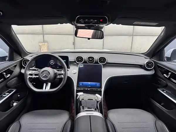 Mercedes-Benz C-Class 2023
