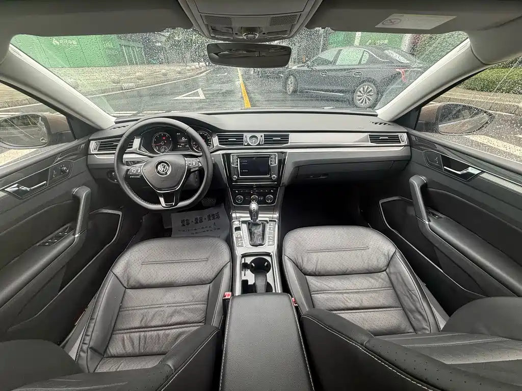 Volkswagen Passat 2016 — фото 14