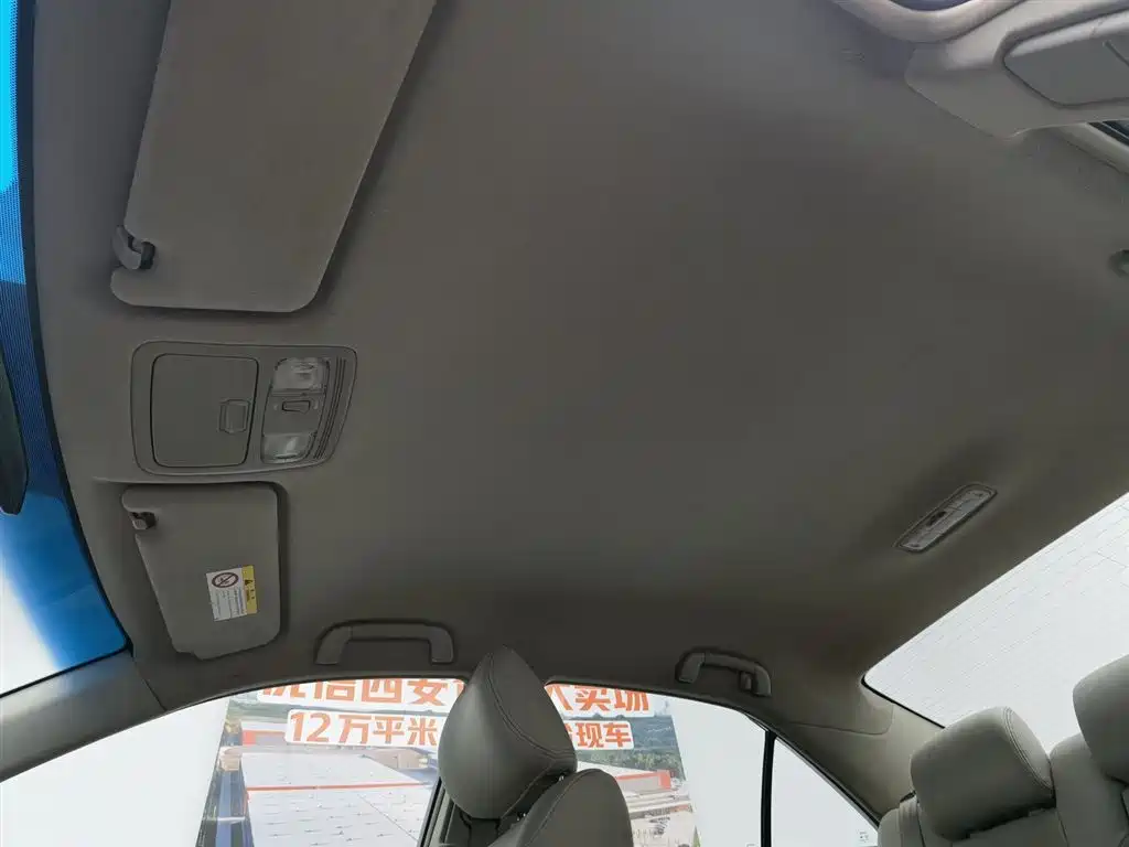 Toyota Camry 2016 — фото 14