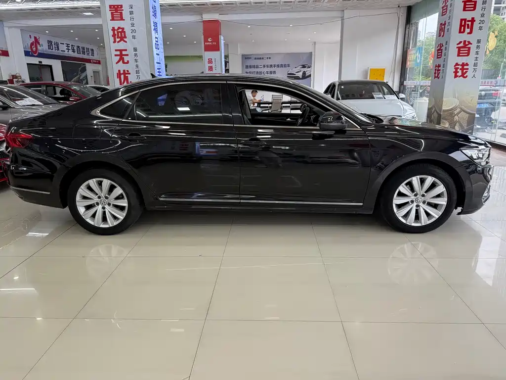 Volkswagen Passat 2019 — фото 3