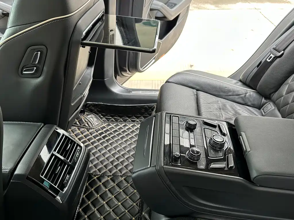 Volkswagen Phideon 2018 — фото 15