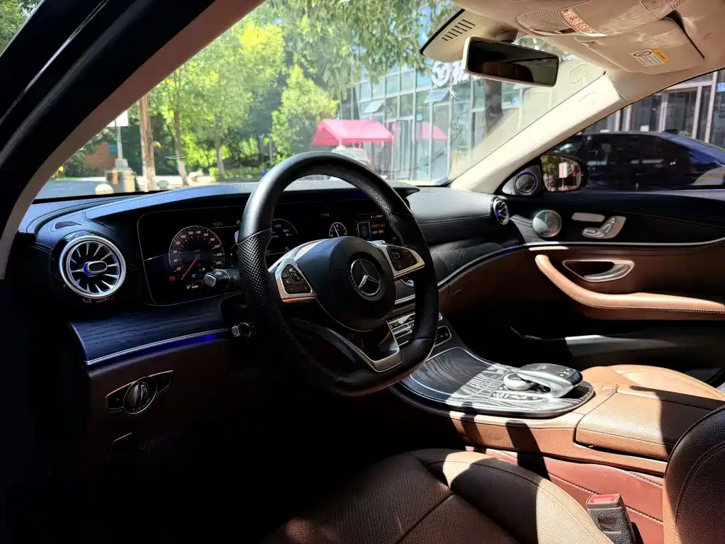 Mercedes-Benz E-Class 2018 — фото 4