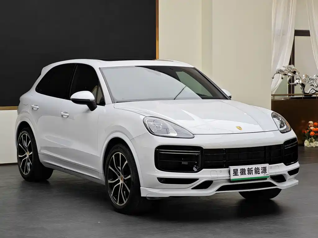 Porsche Cayenne Hybrid 2022 — фото 3