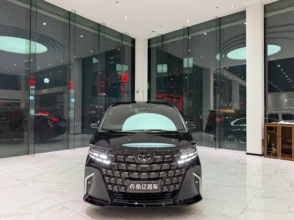 Toyota Alphard 2025
