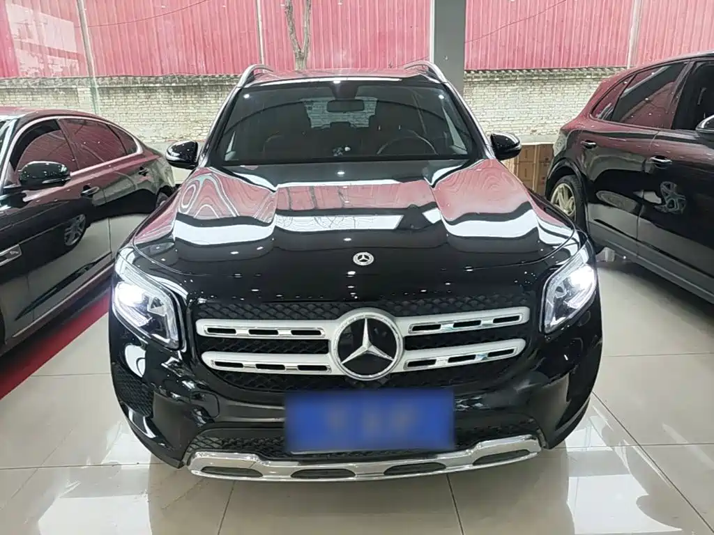 Mercedes-Benz GLB 2023 — фото 3