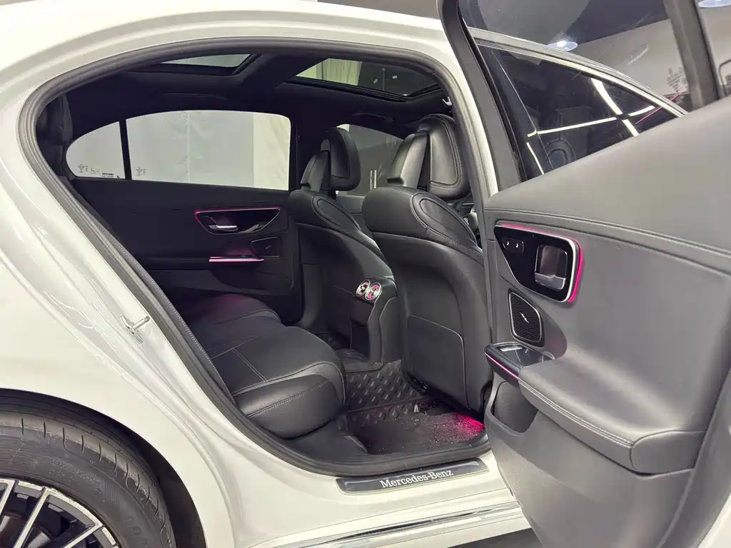 Mercedes-Benz C-Class 2022 — фото 13