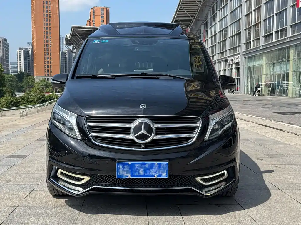 Mercedes-Benz V-Class 2018 — фото 2