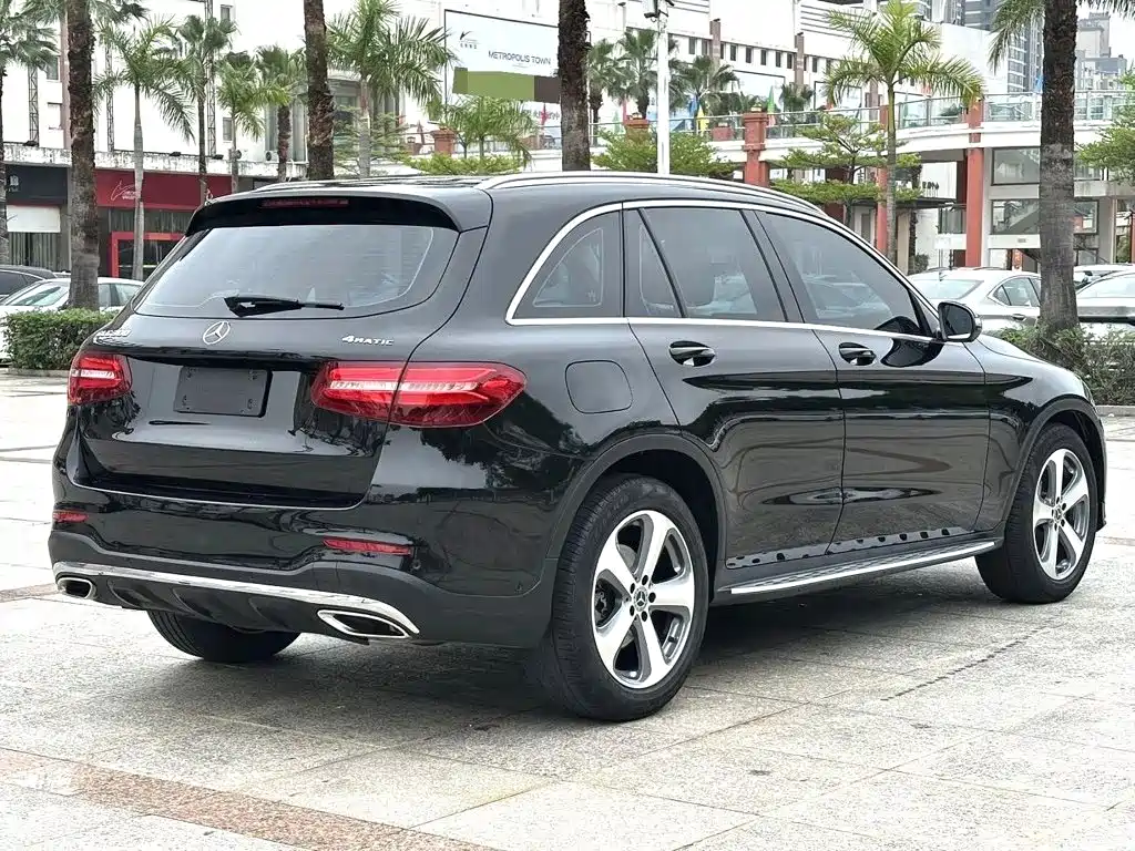 Mercedes-Benz GLC 2017 — фото 9