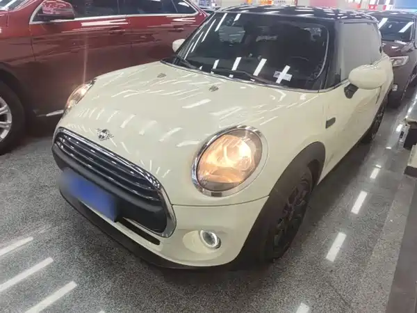 MINI MINI 2019