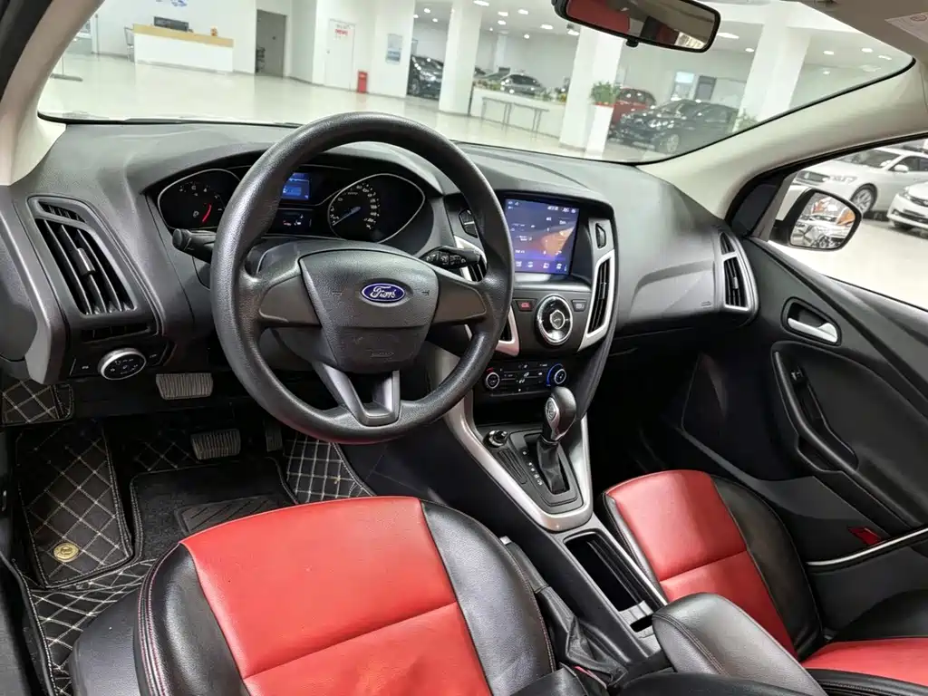 Ford Focus 2016 — фото 4