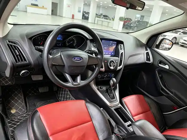 Ford Focus 2016