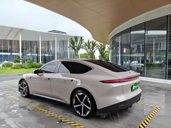 NIO ET5 2024