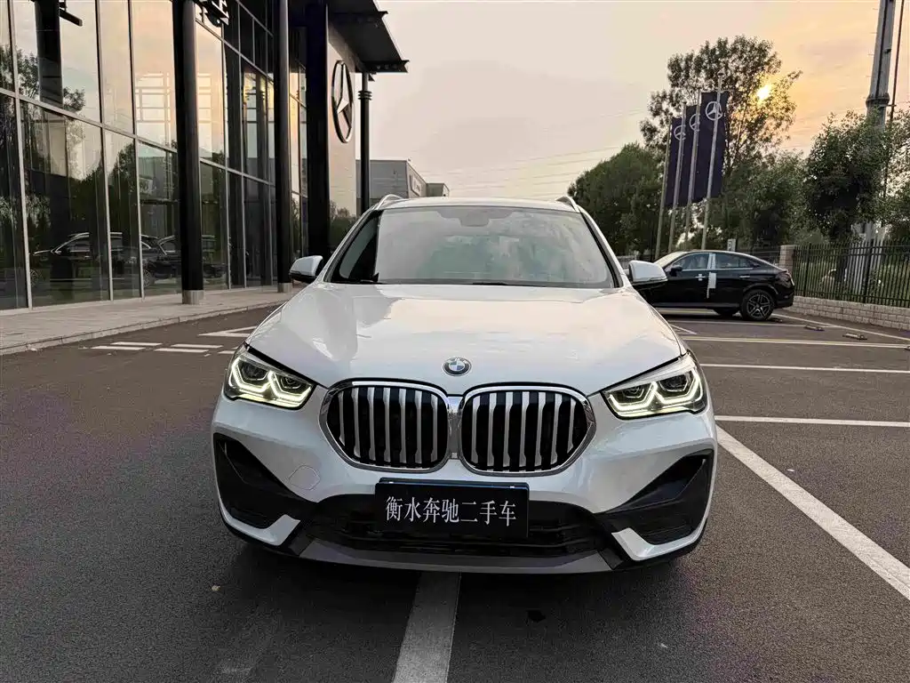 BMW X1 2021 — фото 2