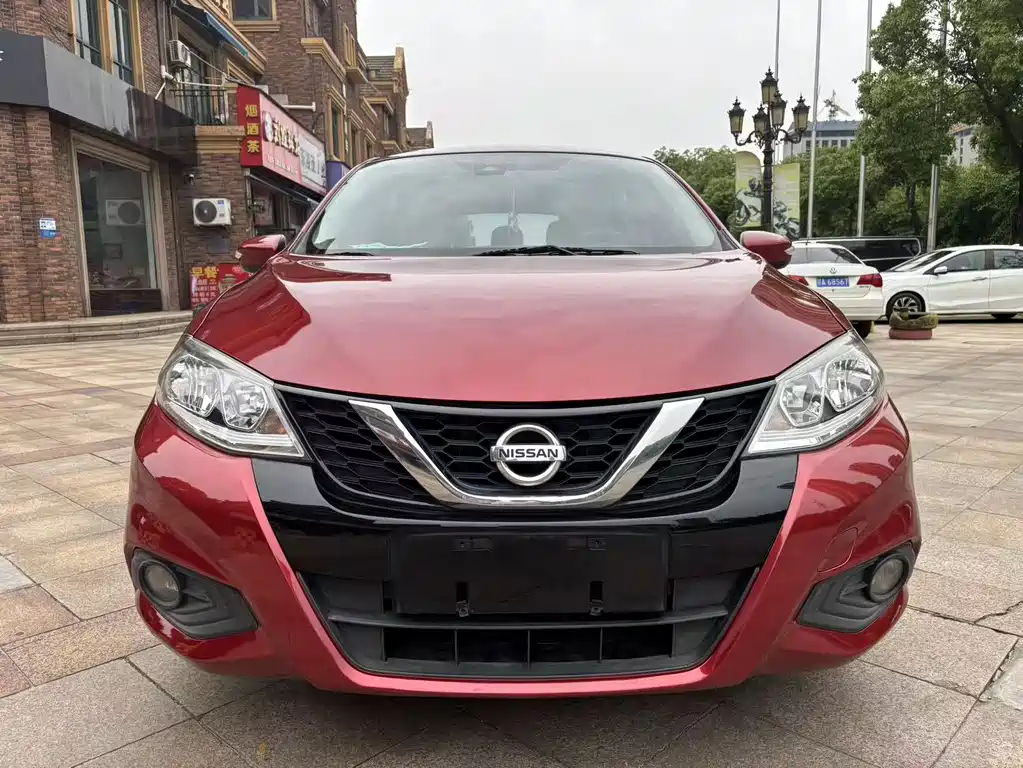 Nissan Tiida 2016 — фото 2