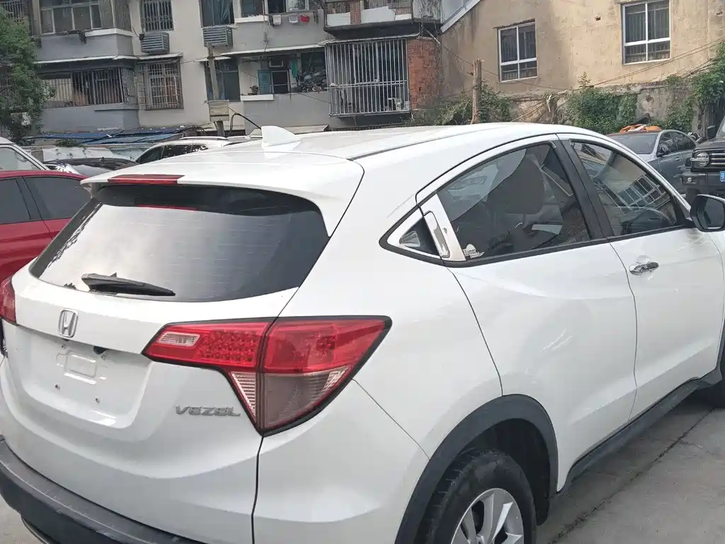 Honda Vezel 2015 — фото 10