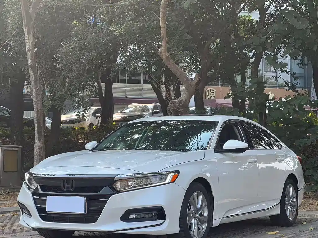 Honda Accord 2020 — фото 3
