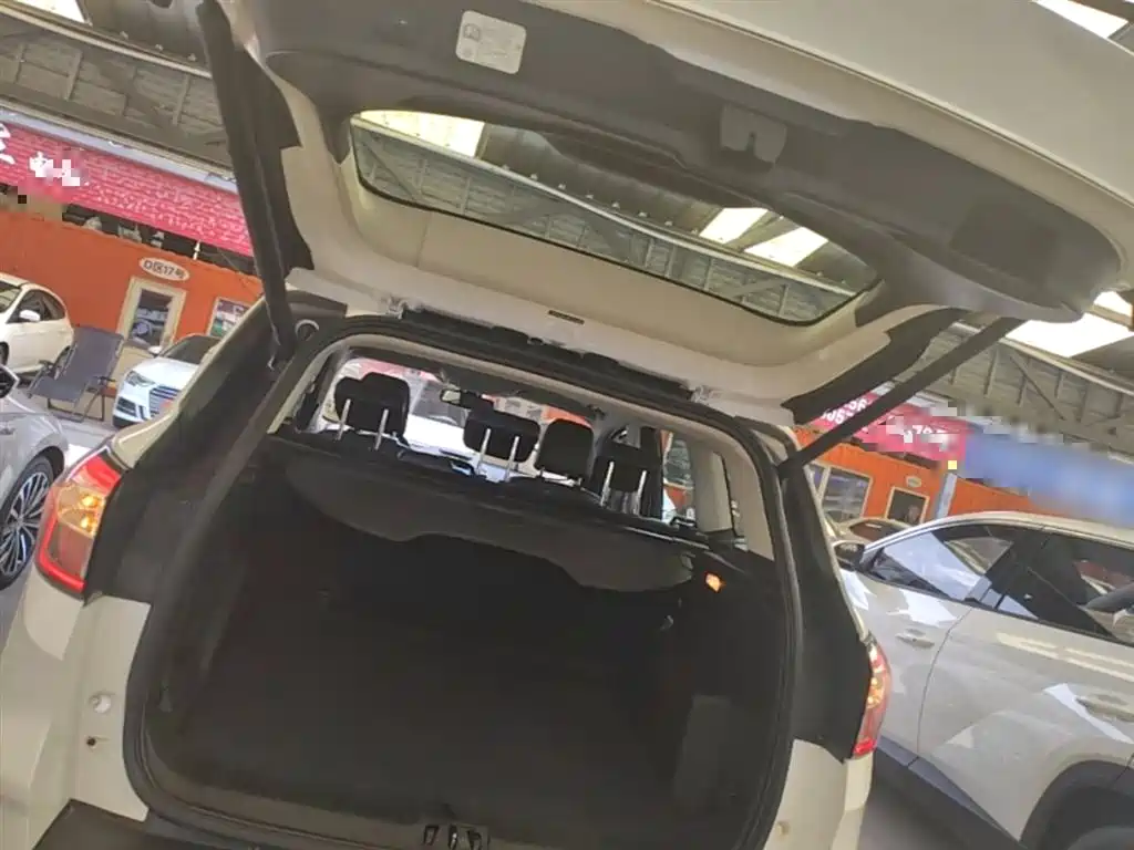 Ford Kuga 2018 — фото 19