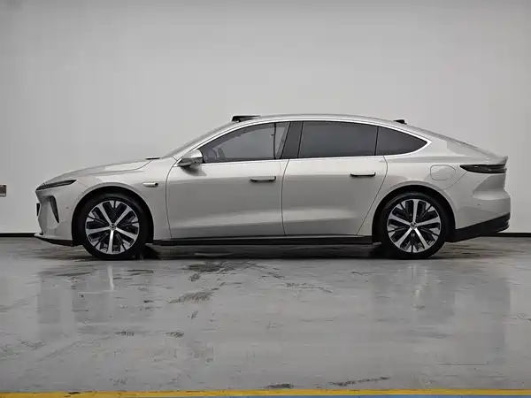 NIO ET7 2025