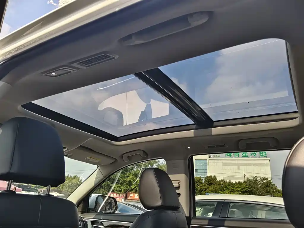 GAC Motor Trumpchi GS8 2017 — фото 10