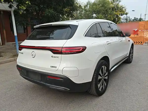 Mercedes-Benz EQC 2022